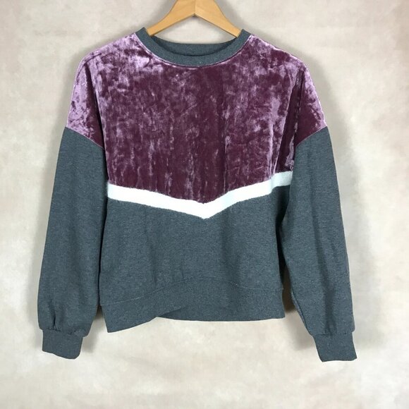 FRESHMAN 1996 Velvet Front Fleece Gray Sweatshirt NWT MEDIUM - Picture 3 of 9